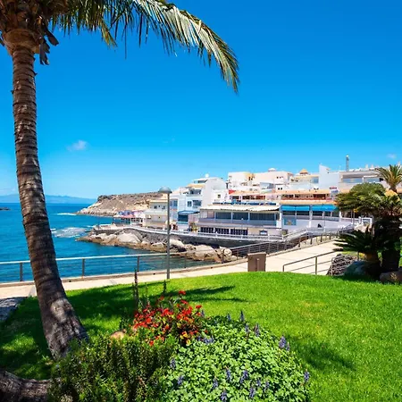 Wonderful Attic In Playa Paraiso (Tenerife)